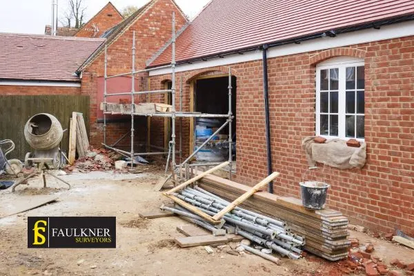 What is the minimum distance between 2 houses? 2 Distance Between Two Houses : Party Wall Surveyors Slough